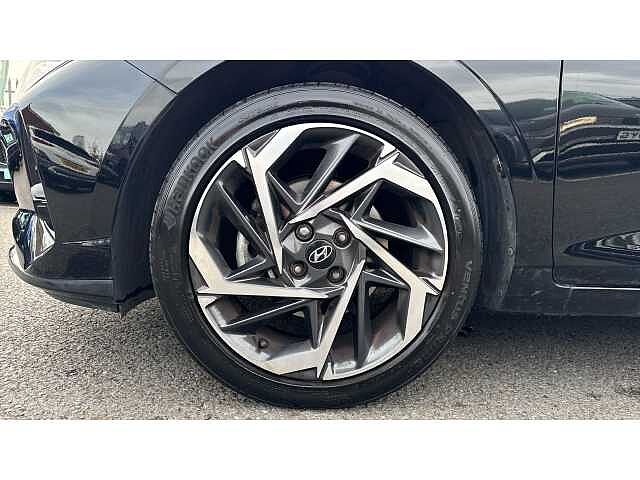 Hyundai I20 I20 1.0T GDi 48V MHD Premium 5dr DCT BLACK
