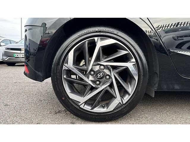 Hyundai I20 I20 1.0T GDi 48V MHD Premium 5dr DCT BLACK