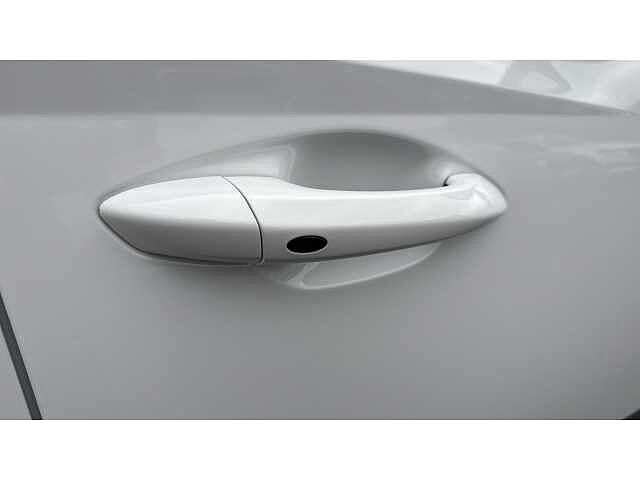Hyundai TUCSON TUCSON 1.6 TGDi Hybrid 230 Ultimate 5dr 2WD Auto White