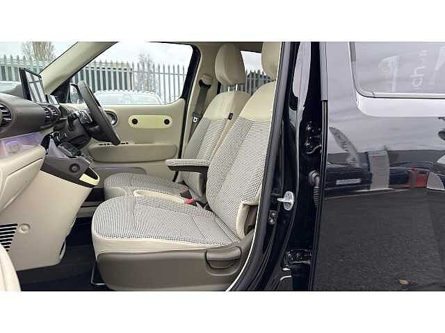 Hyundai INSTER INSTER 85kW 02 49kWh 5dr Auto Abyss Black