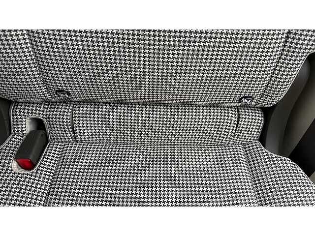 Hyundai INSTER INSTER 85kW 02 49kWh 5dr Auto Abyss Black