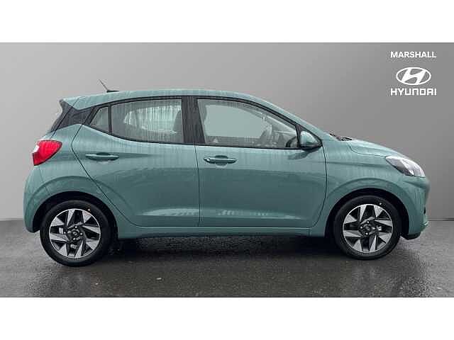 Hyundai I10 i10 5Dr HAT 1.0 MPi 63ps Advance NAV Mangrove Green