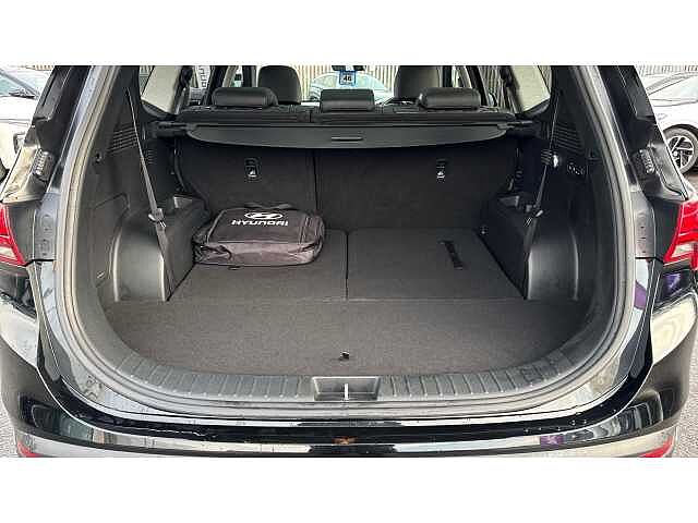 Hyundai SANTA FE SANTA FE 1.6 TGDi Plug-in Hybrid Ultimate 5dr 4WD Auto Black