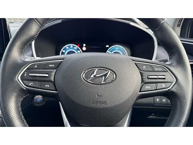 Hyundai SANTA FE SANTA FE 1.6 TGDi Plug-in Hybrid Ultimate 5dr 4WD Auto Black