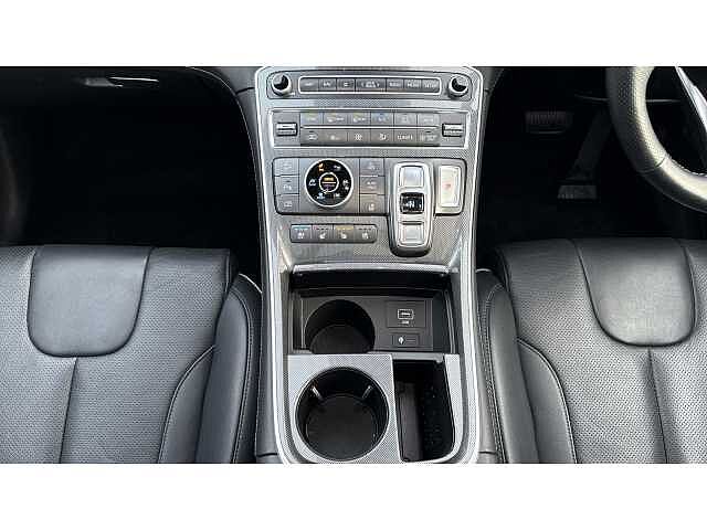 Hyundai SANTA FE SANTA FE 1.6 TGDi Plug-in Hybrid Ultimate 5dr 4WD Auto Black