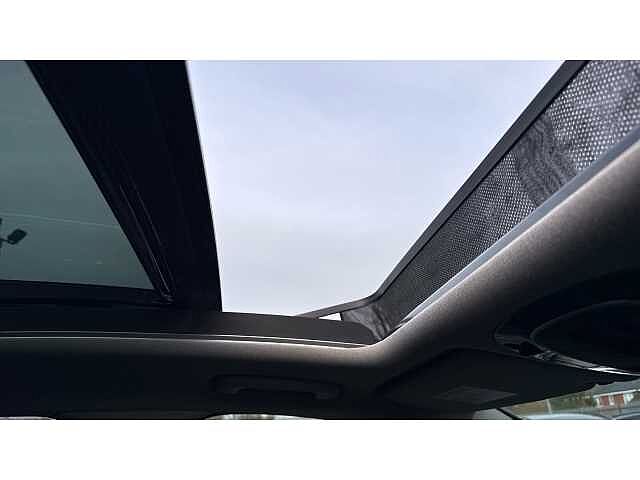 Hyundai SANTA FE SANTA FE 1.6 TGDi Plug-in Hybrid Ultimate 5dr 4WD Auto Black