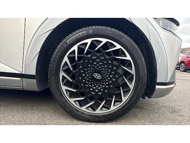 Hyundai IONIQ 5 IONIQ 5 225kW Ultimate 73 kWh 5dr AWD Auto [Tech] GOLD