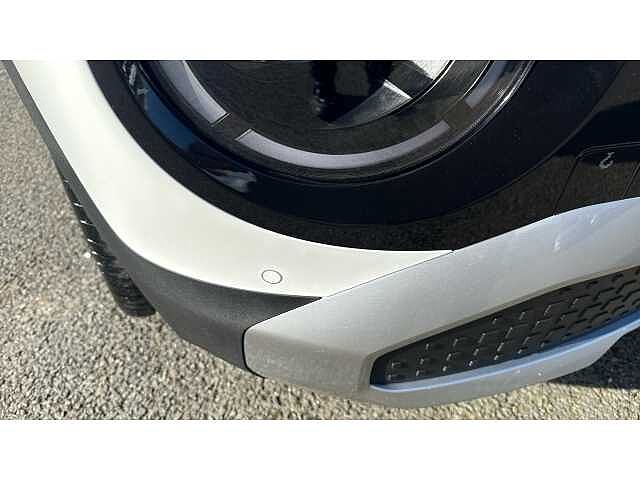 Hyundai INSTER INSTER 85kW 02 49kWh 5dr Auto Atlas White