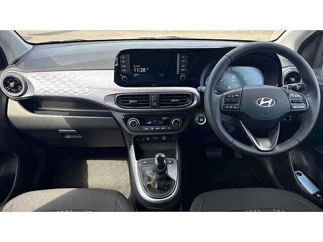 Hyundai i10 i10 5Dr HAT 1.2 MPi 79ps Premium NAV AU