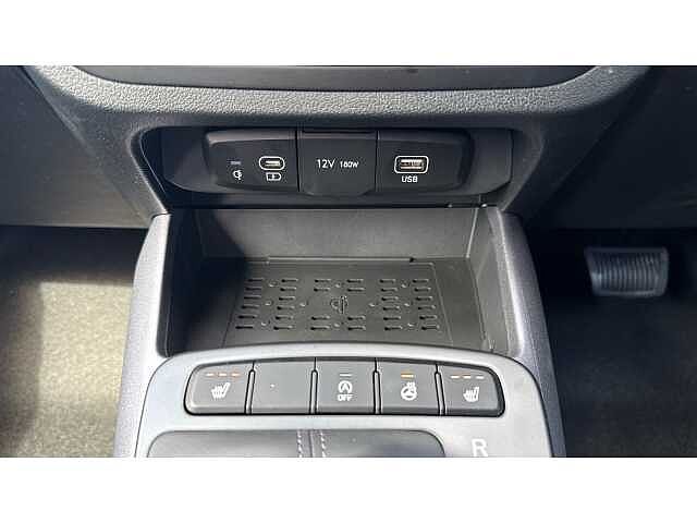 Hyundai i10 i10 5Dr HAT 1.2 MPi 79ps Premium NAV AU
