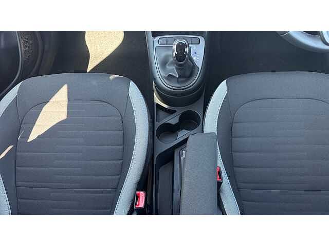 Hyundai i10 i10 5Dr HAT 1.0 MPi 67ps Advance Plus Pack AU