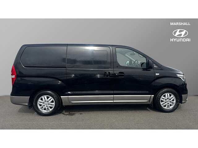Hyundai i800 I800 2.5 CRDi SE 5dr