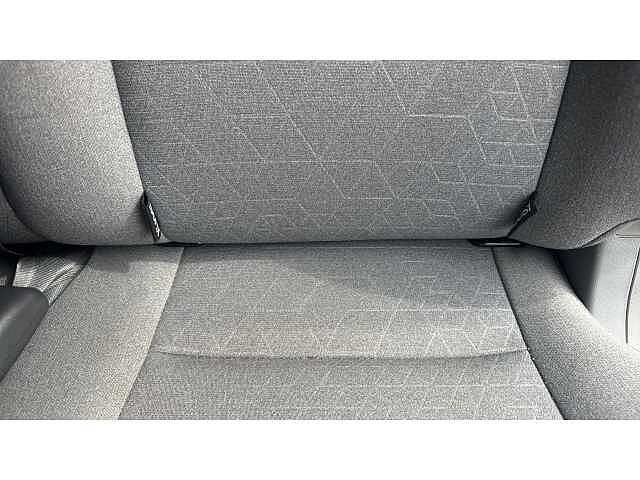 Hyundai i800 I800 2.5 CRDi SE 5dr
