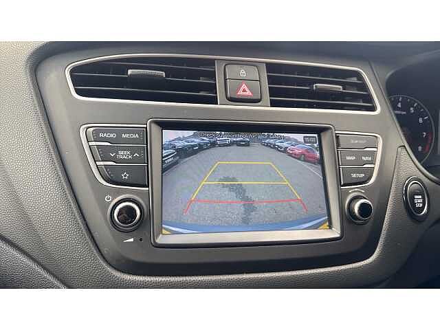 Hyundai i20 I20 5Dr HAT 1.2 84PS Premium SE NAV