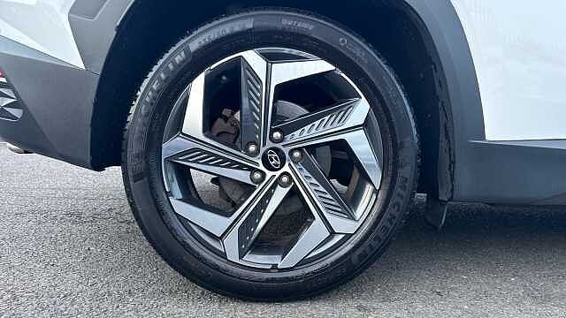 Hyundai TUCSON TUCSON 1.6 TGDi Hybrid 230 Premium 5dr 2WD Auto WHITE