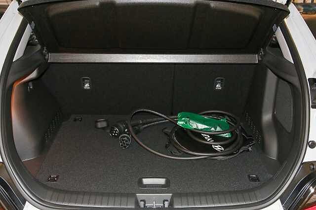 Hyundai KONA Electric SUV E (204ps) Premium 64kWh 7kW OBC Grey