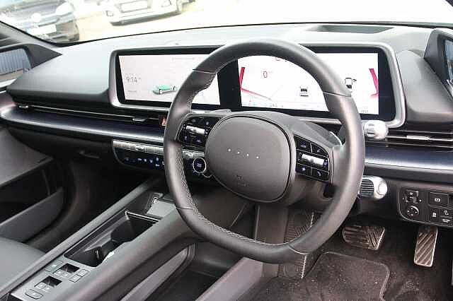 Hyundai IONIQ 6 E (228ps) Ultimate 77kWh (Single Motor) RW