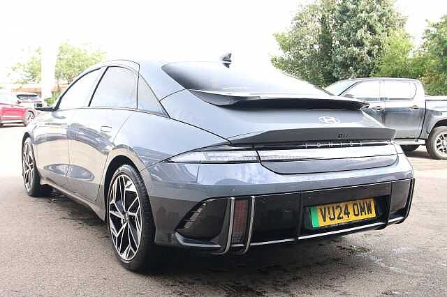 Hyundai IONIQ 6 E (228ps) Ultimate 77kWh (Single Motor) RW