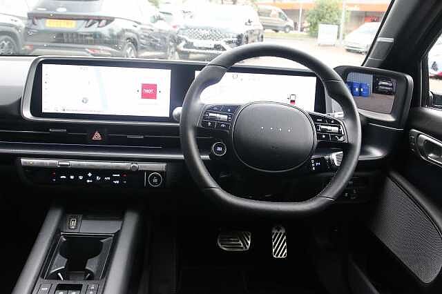 Hyundai IONIQ 6 E (325ps) Ultimate 77kWh (Dual Motor) AWD