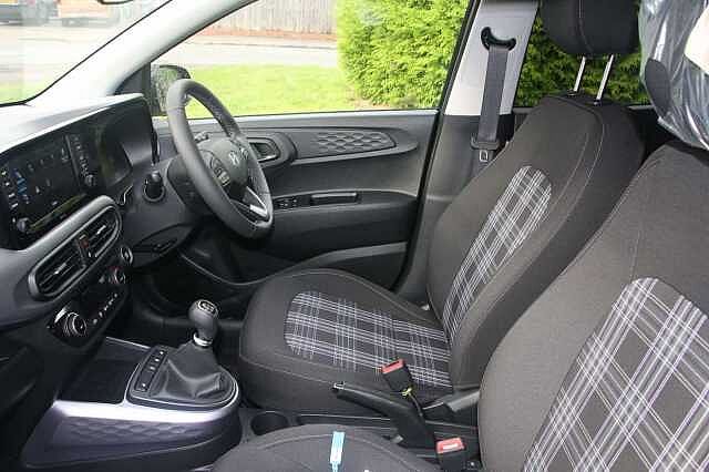 Hyundai I10 1.2 [79] Premium 5dr [Nav] Black
