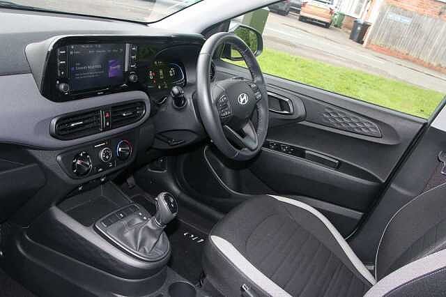 Hyundai i10 1.2 Advance 5dr Auto