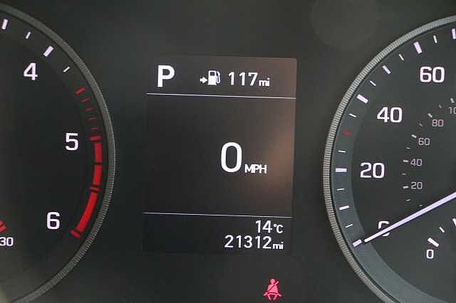 Hyundai TUCSON 1.6 CRDi 136 SE Nav 5dr 2WD DCT Grey