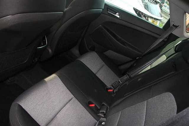 Hyundai TUCSON 1.6 CRDi 136 SE Nav 5dr 2WD DCT Grey