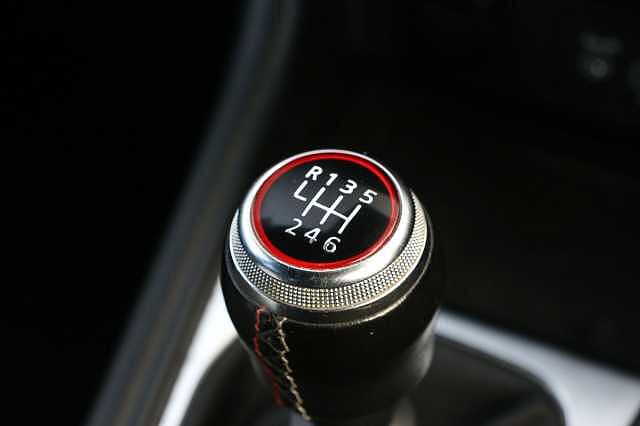 Renault Captur 1.3 Mild hybrid 140 R.S. Line 5dr