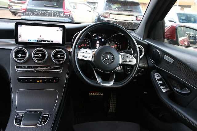 Mercedes-Benz Glc 220d 4Matic AMG Line 5dr 9G-Tronic