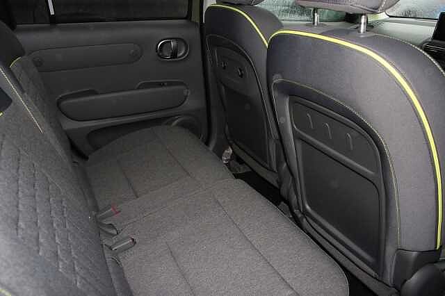 Hyundai INSTER 85kW Cross 49kWh 5dr Auto Green