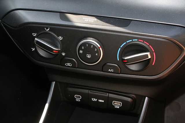 Hyundai i20 1.0T GDi 90 Black Line 5dr
