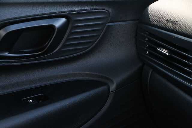 Hyundai i20 1.0T GDi 90 Black Line 5dr