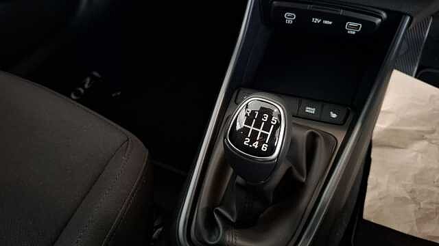 Hyundai i20 1.0T GDi 90 Black Line 5dr