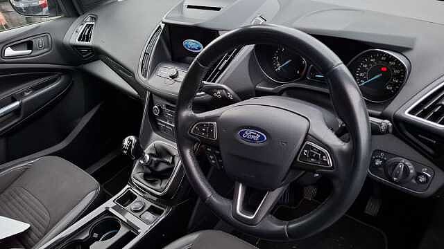 Ford Kuga 2.0 TDCi Titanium Edition 5dr 2WD