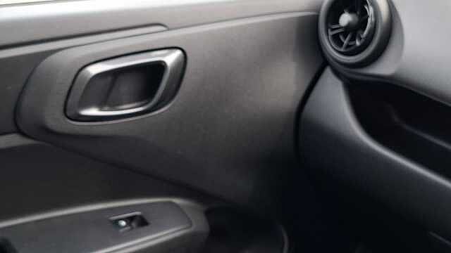 Hyundai i10 1.0 MPi SE Connect 5dr Auto