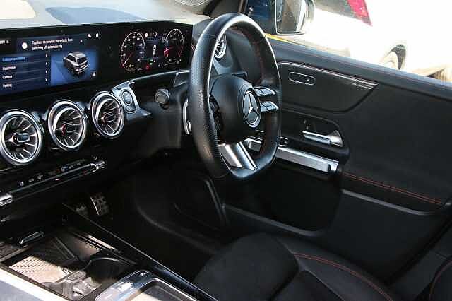 Mercedes-Benz Glb 200 AMG Line Executive 5dr 7G-Tronic