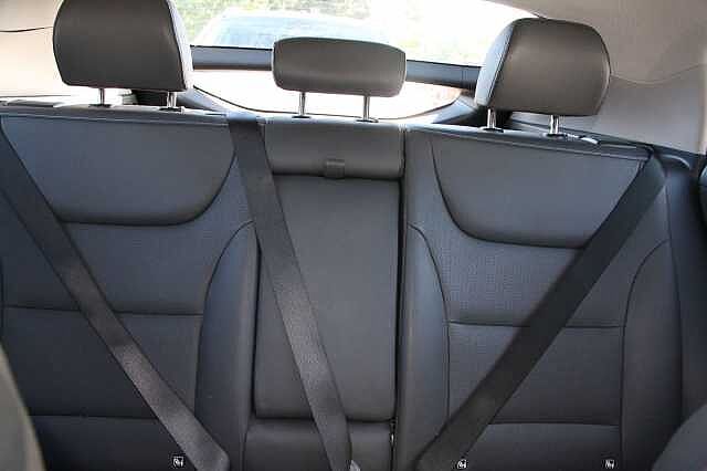 Hyundai IONIQ 1.6 GDi Hybrid Premium SE 5dr DCT Black