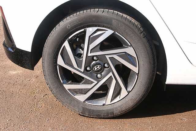 Hyundai i20 1.0T GDi Advance 5dr