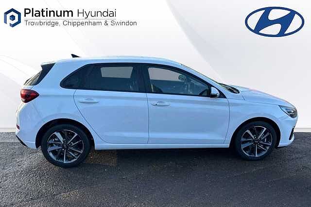 Hyundai i30 1.5T GDi 48v Hybrid Premium 5dr