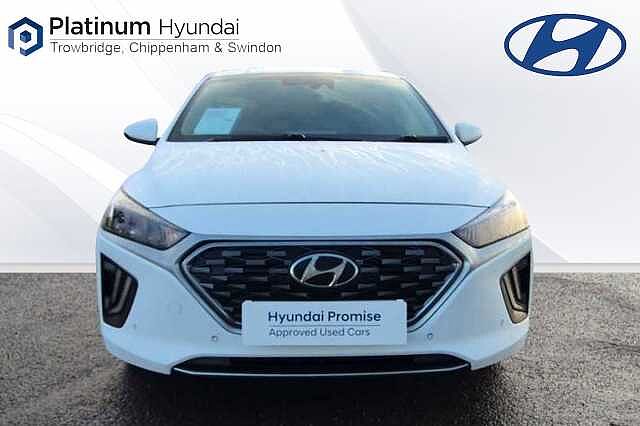 Hyundai IONIQ 1.6 GDi Hybrid Premium SE 5dr DCT White