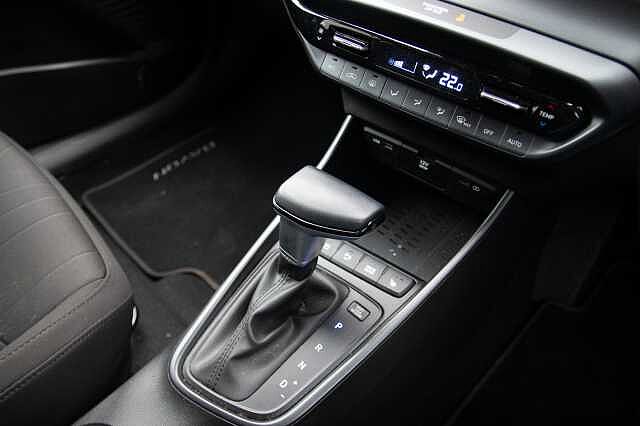 Hyundai BAYON 1.0 T-GDi (100ps) Premium 48 Volt MHEV DCT Phantom Black