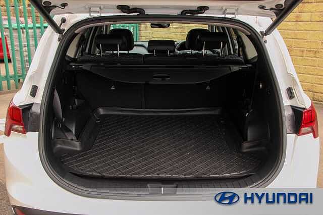 Hyundai SANTA FE 1.6 TGDi Hybrid Ultimate 5dr 4WD Auto