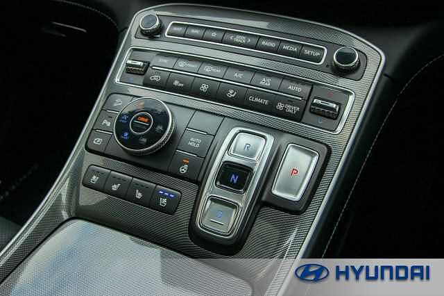 Hyundai SANTA FE 1.6 TGDi Hybrid Ultimate 5dr 4WD Auto