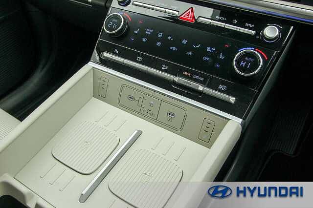 Hyundai SANTA FE 1.6 TGDi Hybrid Ultimate 5dr 4WD Auto