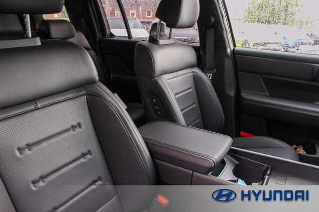 Hyundai SANTA FE 1.6 TGDi Hybrid Calligraphy 5dr 4WD Auto Magnetic Gray