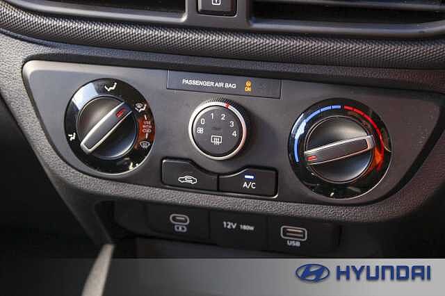 Hyundai I10 1.0 [63] Advance 5dr Auto [Nav] Phantom Black