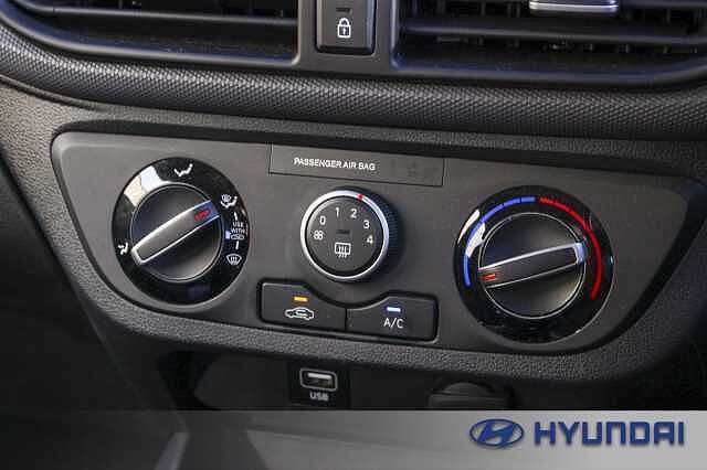 Hyundai i10 1.0 MPi SE Connect 5dr Auto