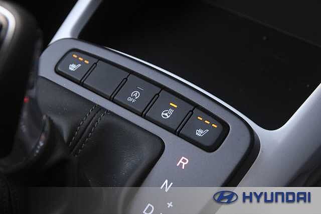 Hyundai I10 1.0 MPi Premium 5dr Auto Dragon Red