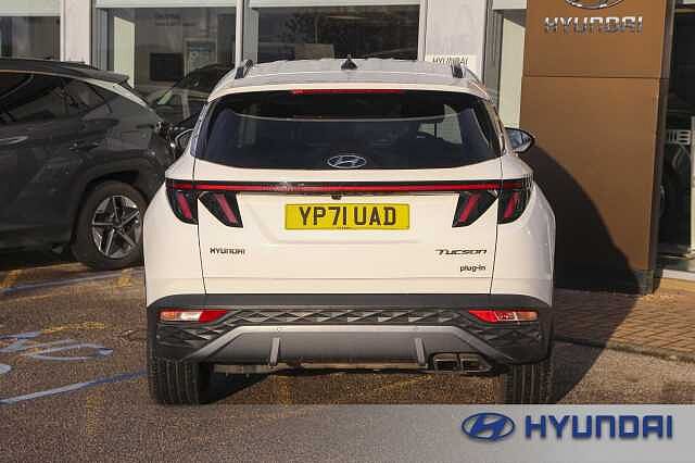 Hyundai TUCSON 1.6 TGDi Plug-in Hybrid Premium 5dr 4WD Auto