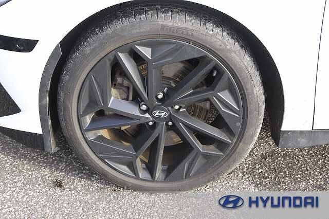 Hyundai IONIQ 6 239kW First Edition 77kWh 4dr AWD Auto Serenity White